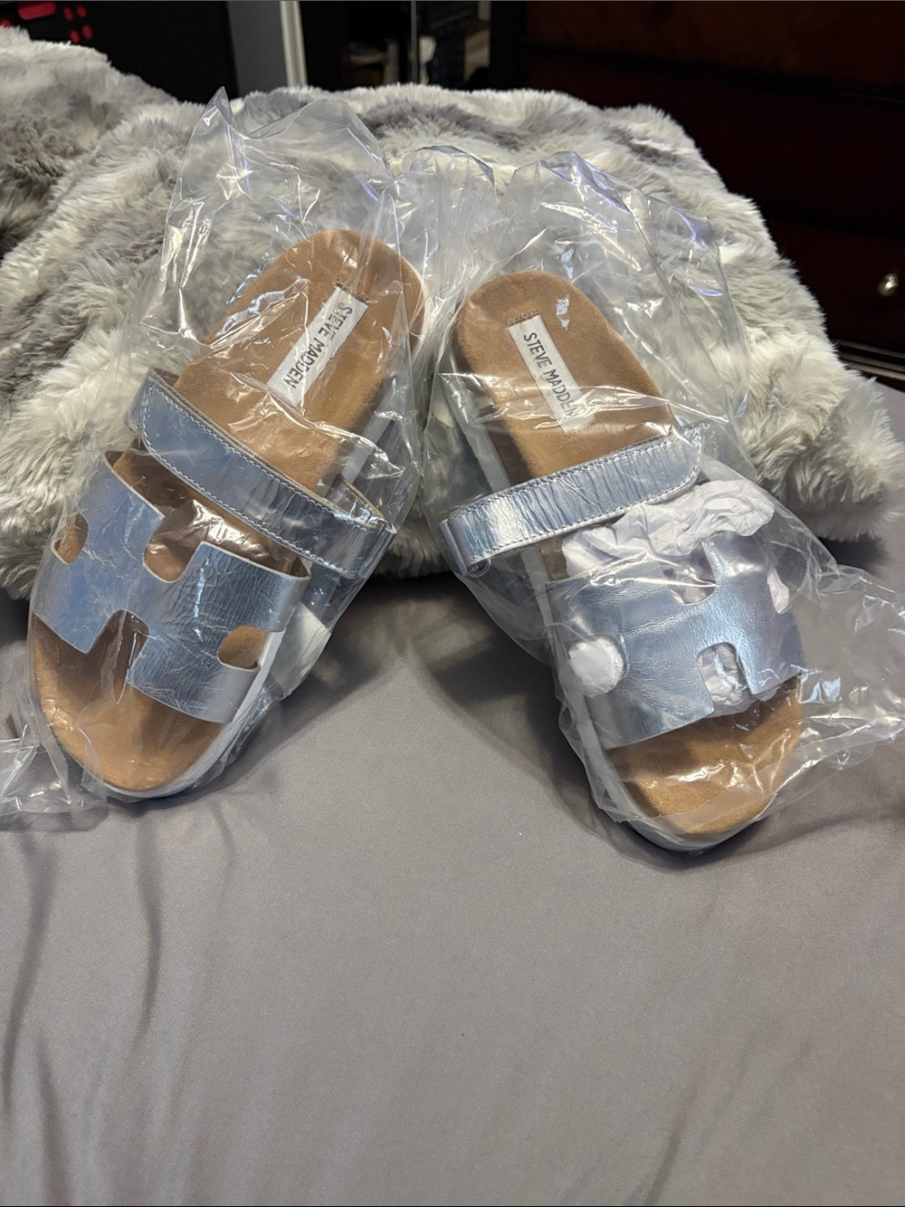 Steve Madden Mayven Silver leaf Sandals - Picture 3 of 4